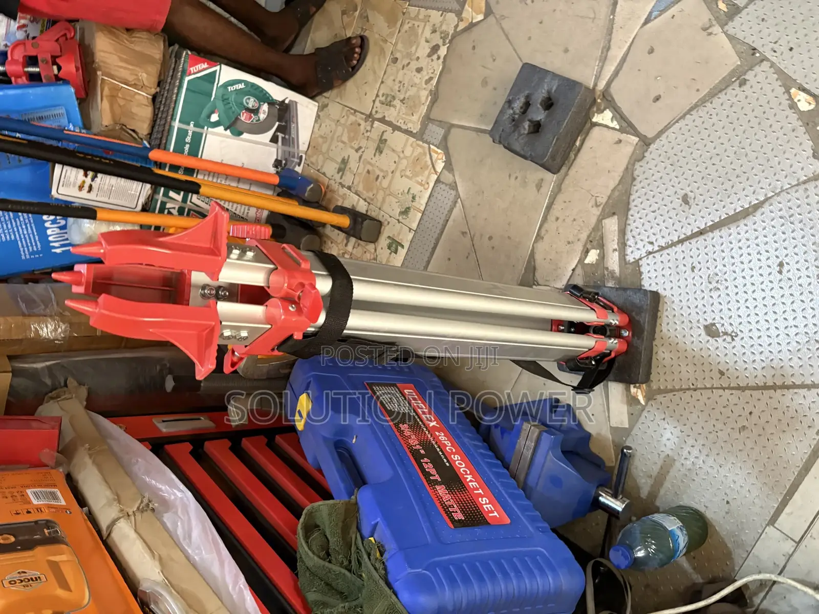 Standing Tripod