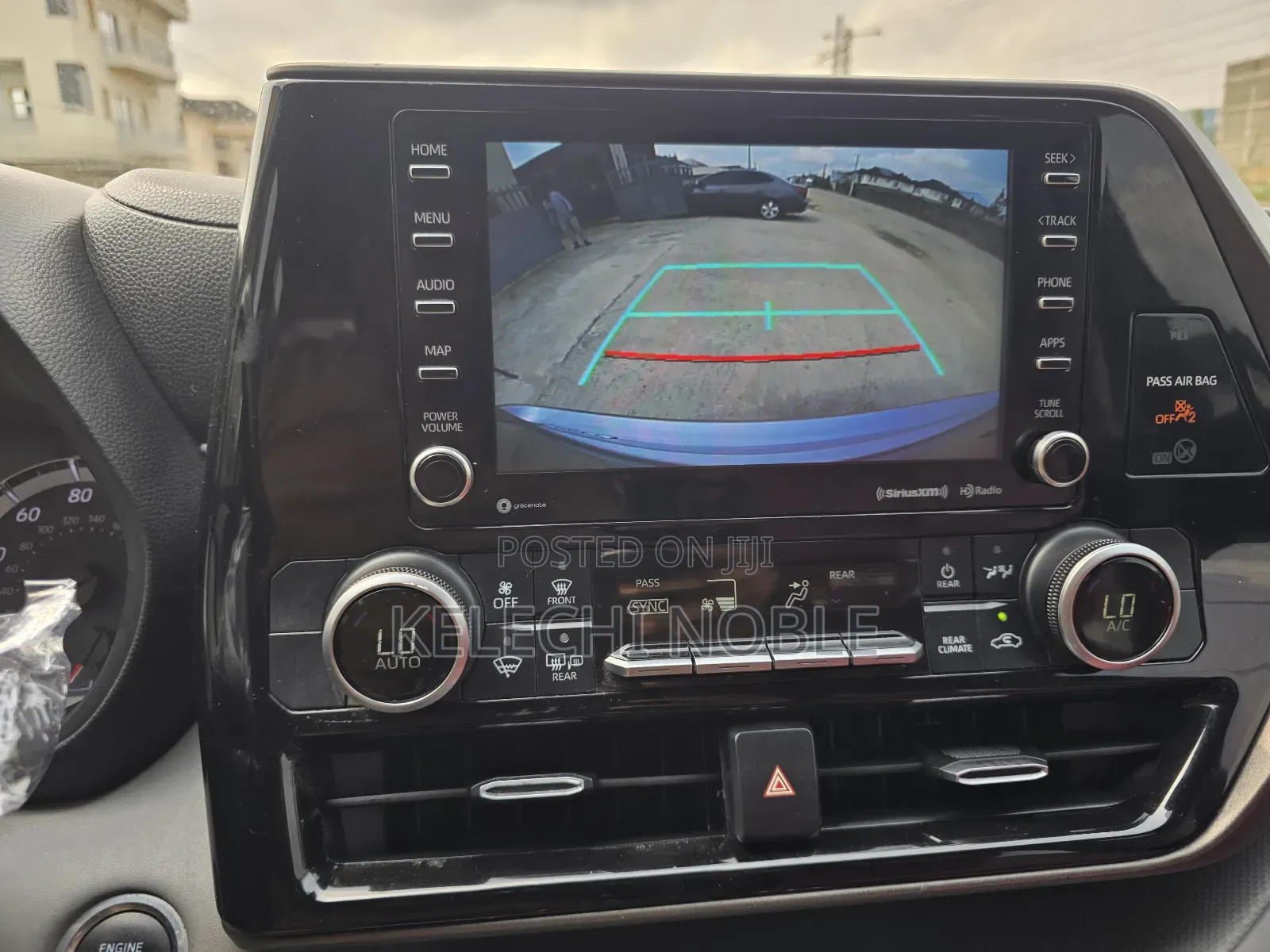 Toyota Highlander XLE AWD 2020 Silver