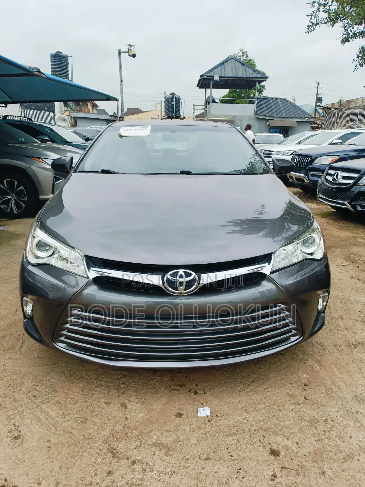 Toyota Camry LE 4dr Sedan (2.5L 4cyl 6A) 2016 Gray