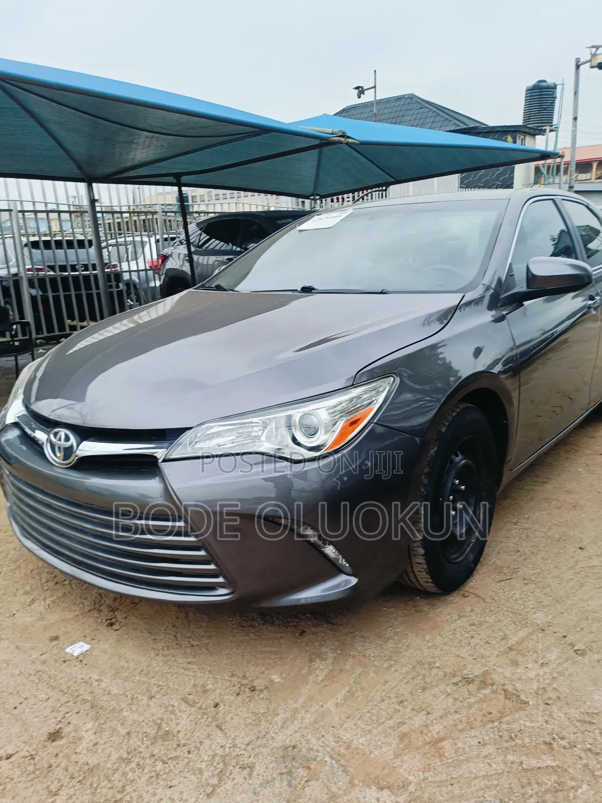Toyota Camry LE 4dr Sedan (2.5L 4cyl 6A) 2016 Gray