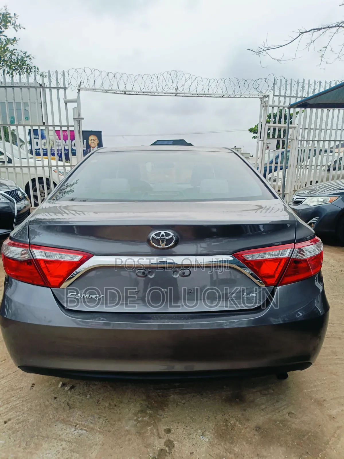 Toyota Camry LE 4dr Sedan (2.5L 4cyl 6A) 2016 Gray