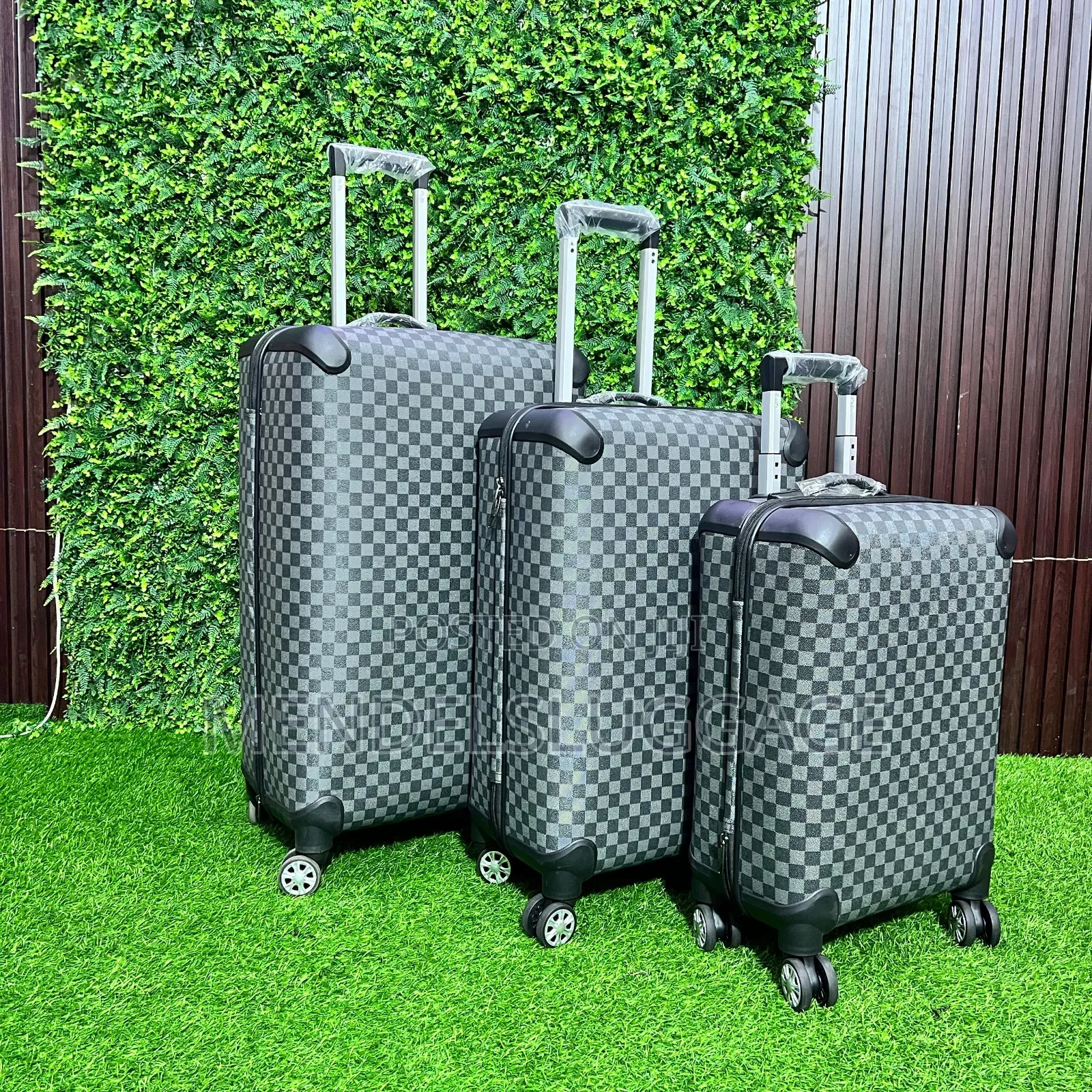 Title: 3-in-1 Luxury Checkered Hard Shell Travel Suitcase Set