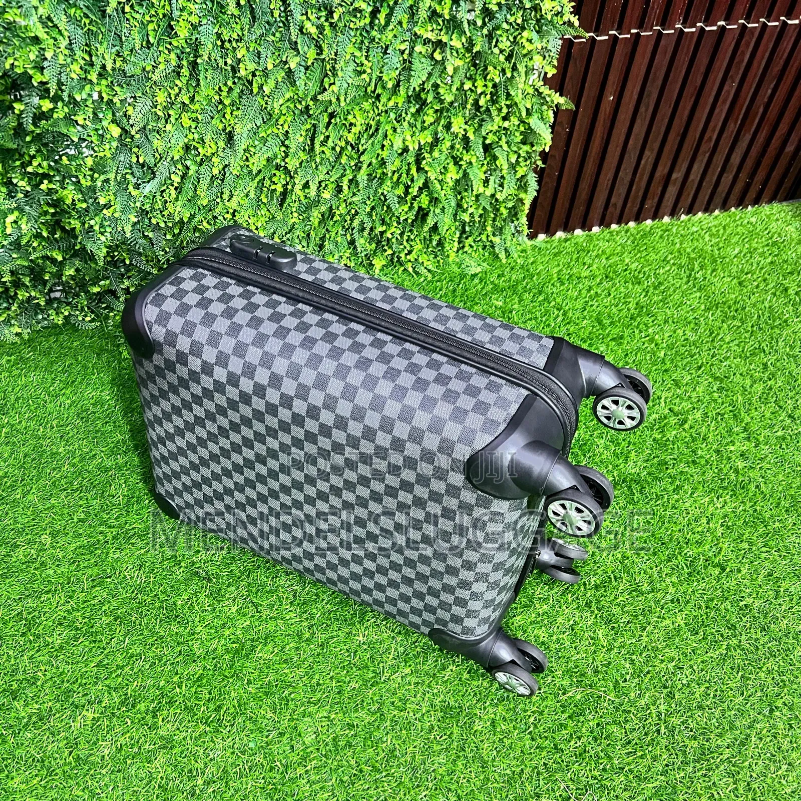 Title: 3-in-1 Luxury Checkered Hard Shell Travel Suitcase Set