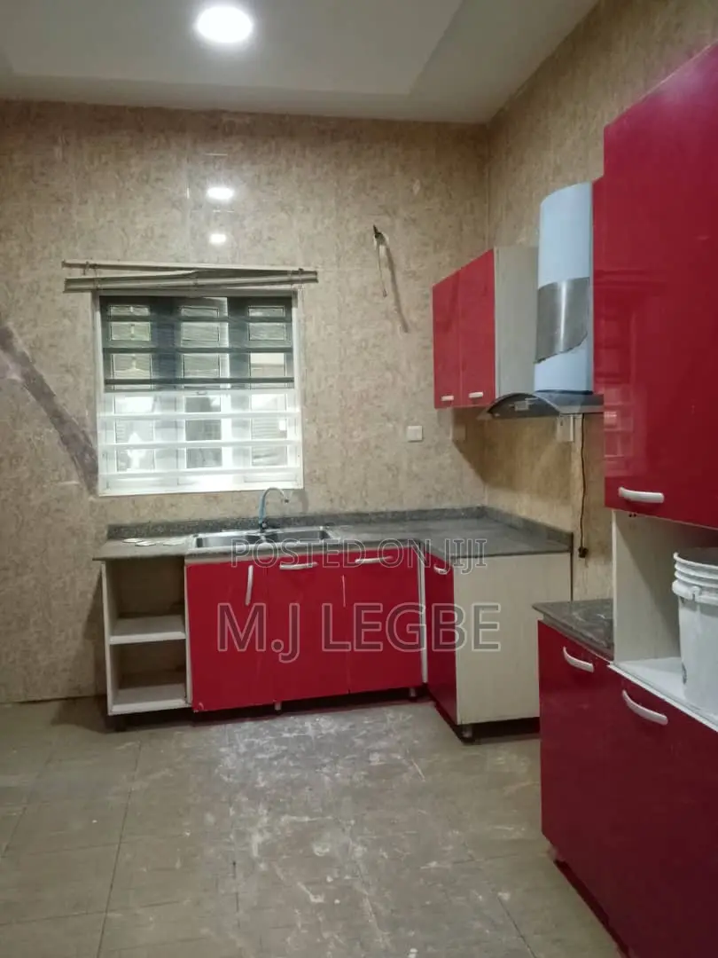 Mini Flat in Lekki County for rent