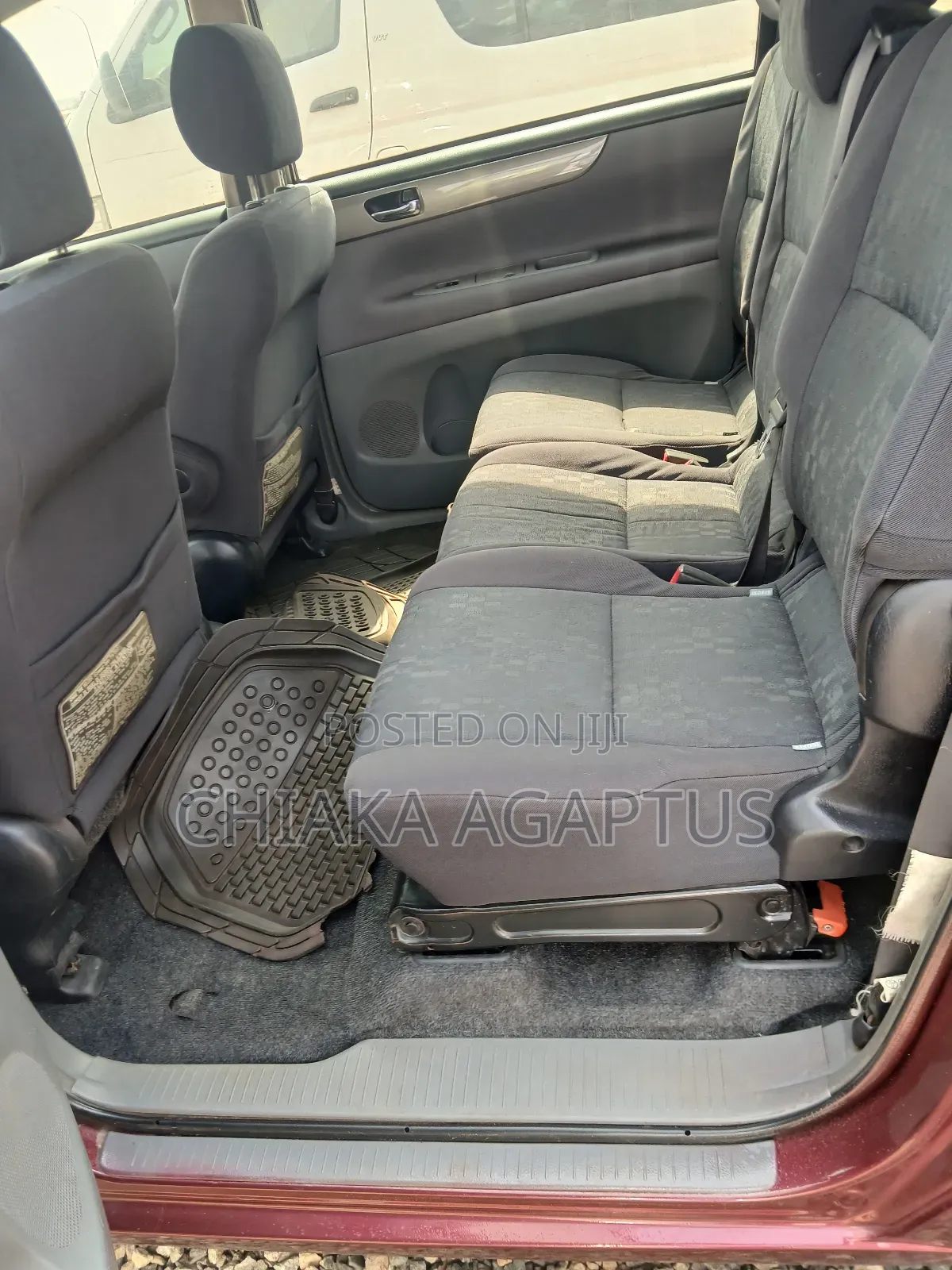Toyota Avensis 2005 Red
