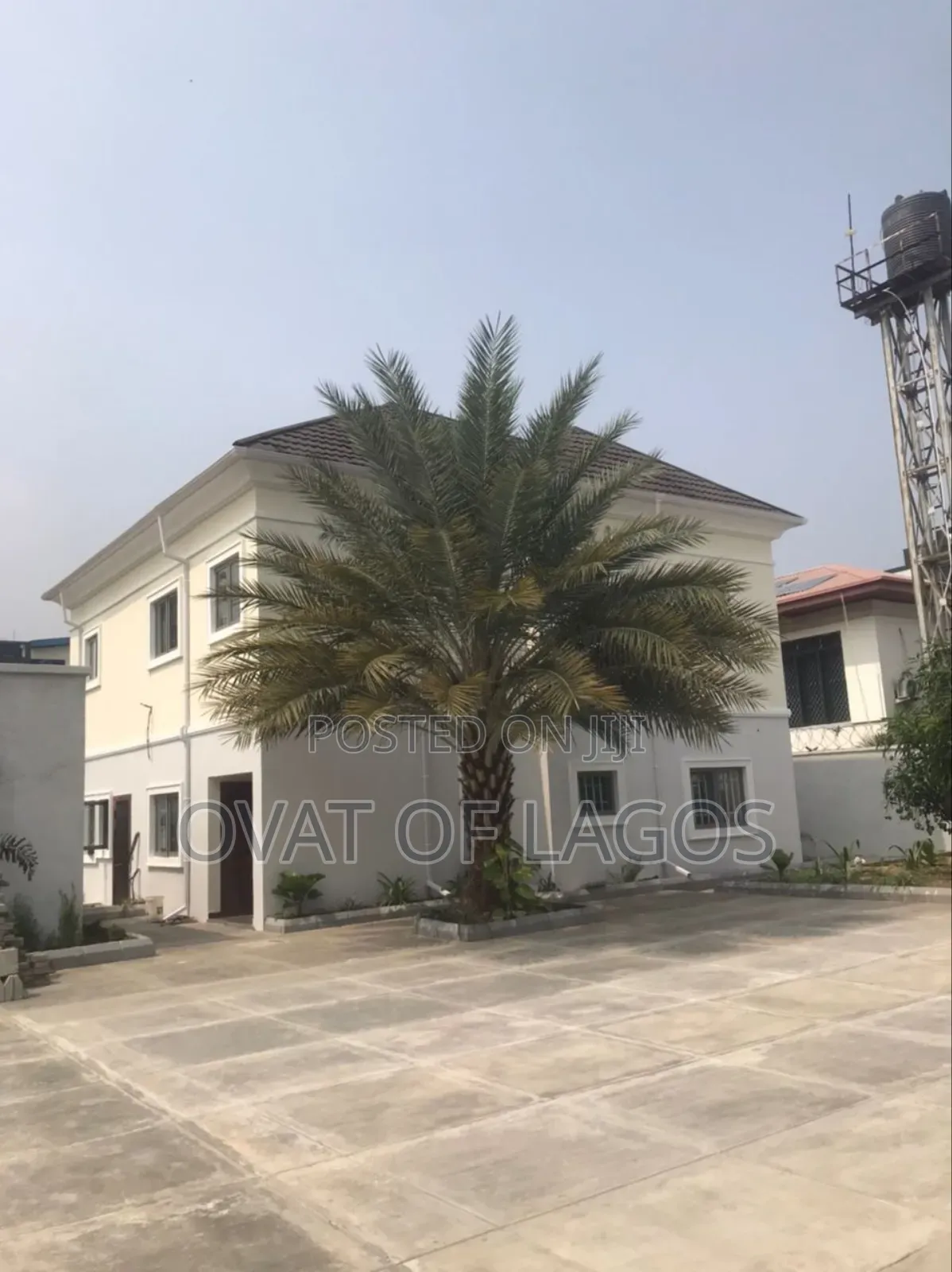 3bdrm Apartment in Lekki Phase 1 for rent