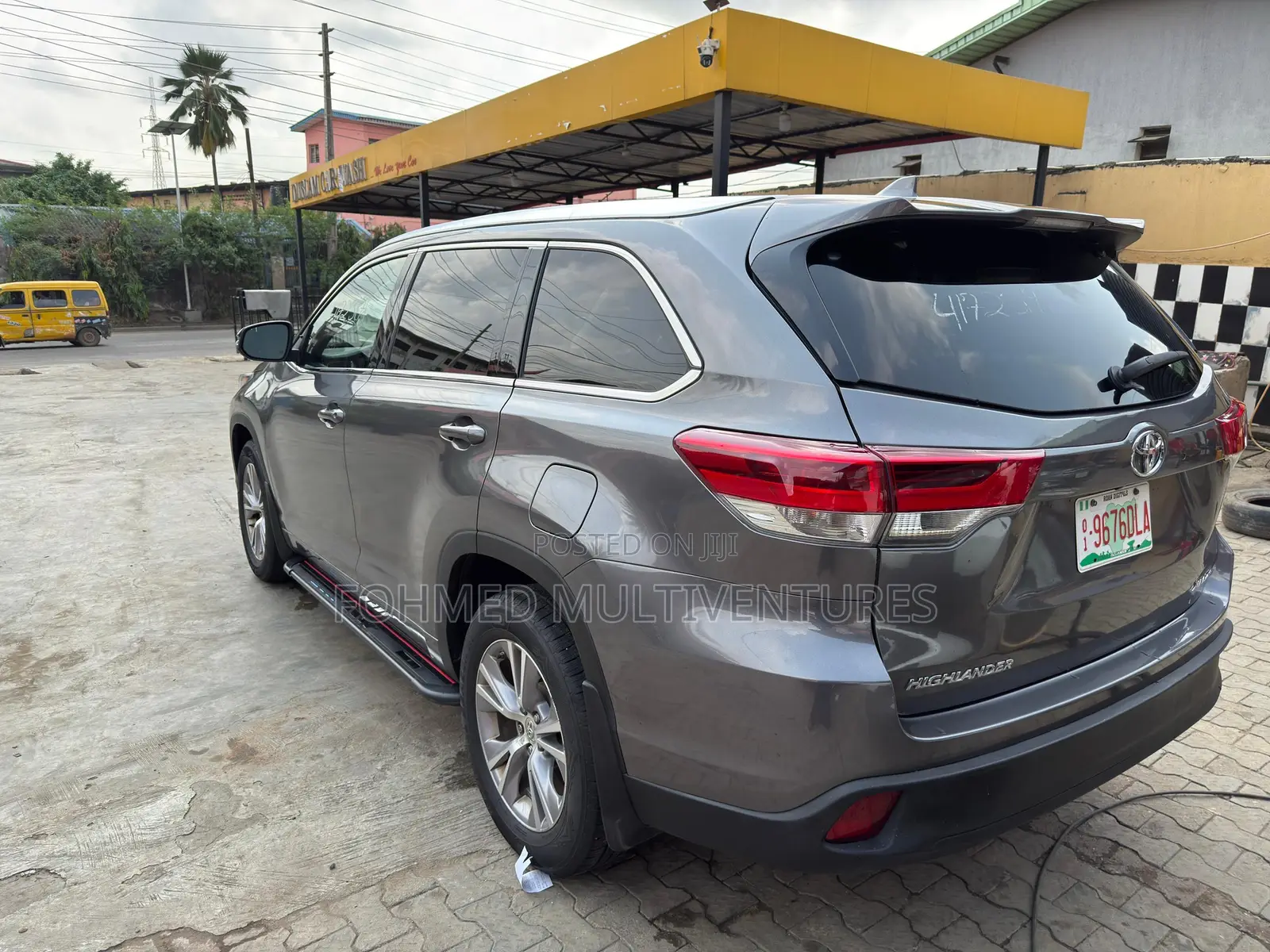 Toyota Highlander XLE 4dr SUV (3.5L 6cyl 6A) 2015 Gray