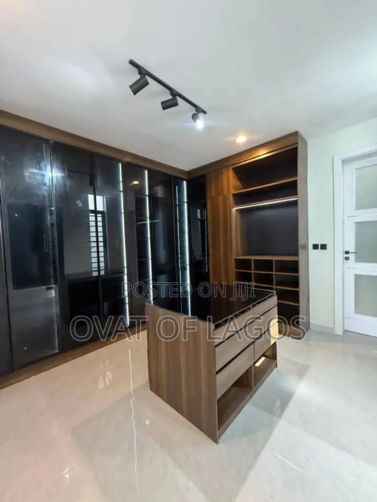 5bdrm Duplex in Orchid, Lekki for sale