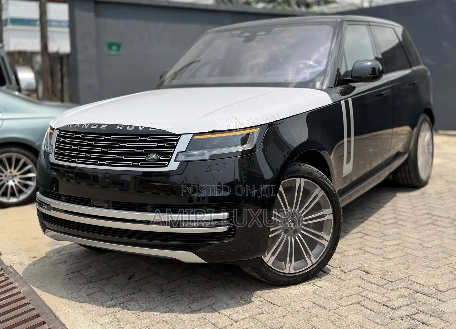 Land Rover Range Rover Vogue 2023 Black