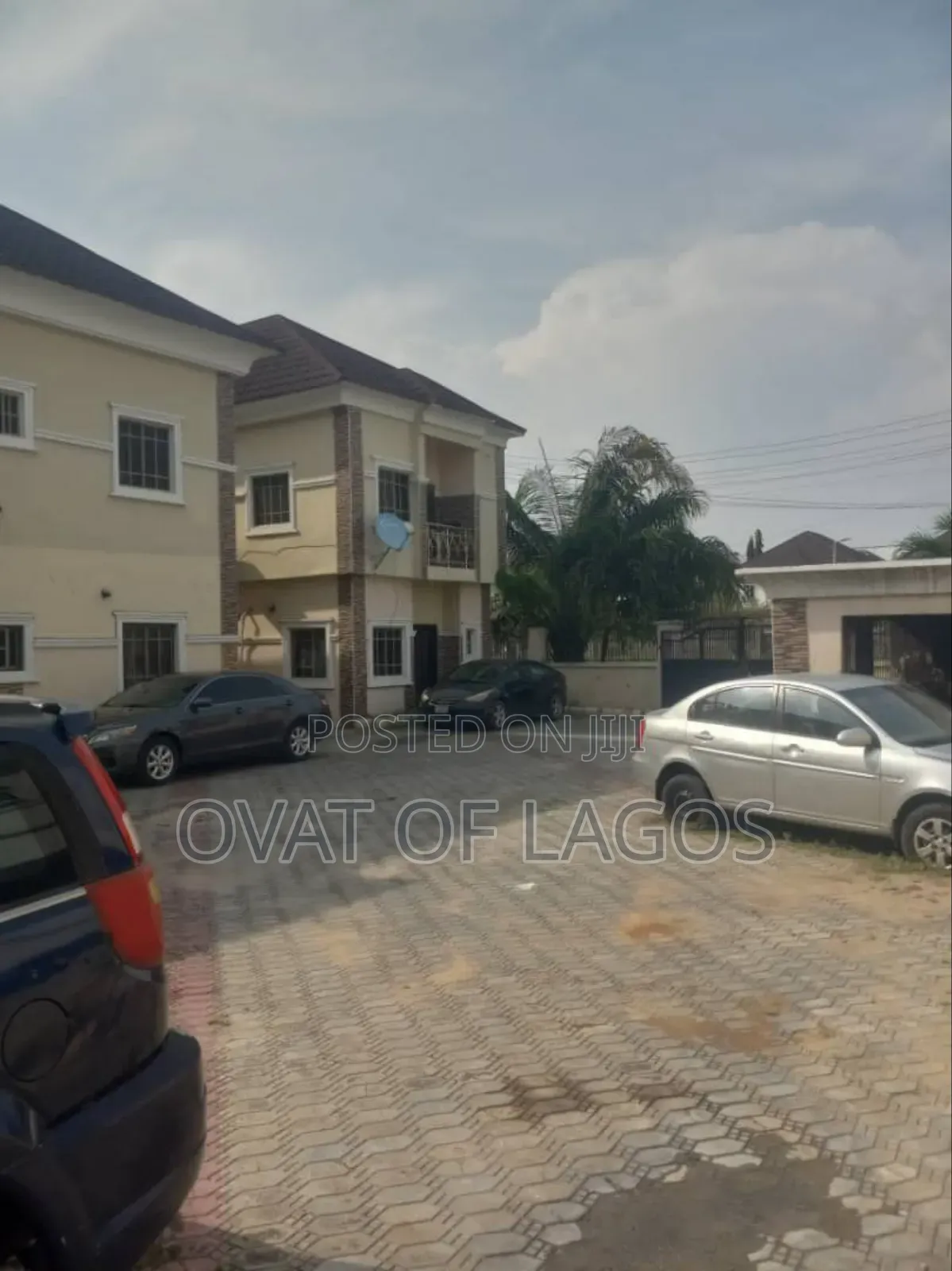 1000 Square Meters of Chevron Residential Land