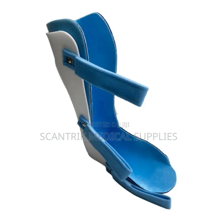 Adjustable Ankle Fracture Splint for Patient Support
