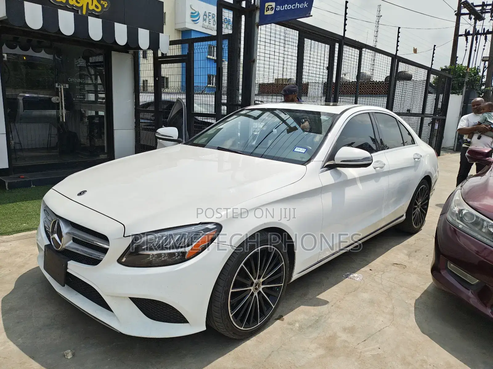 Mercedes-Benz C300 2021 White