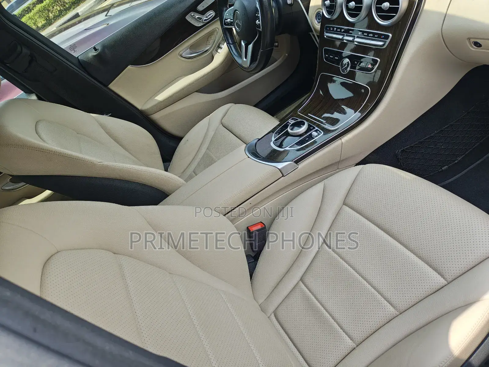 Mercedes-Benz C300 2021 White
