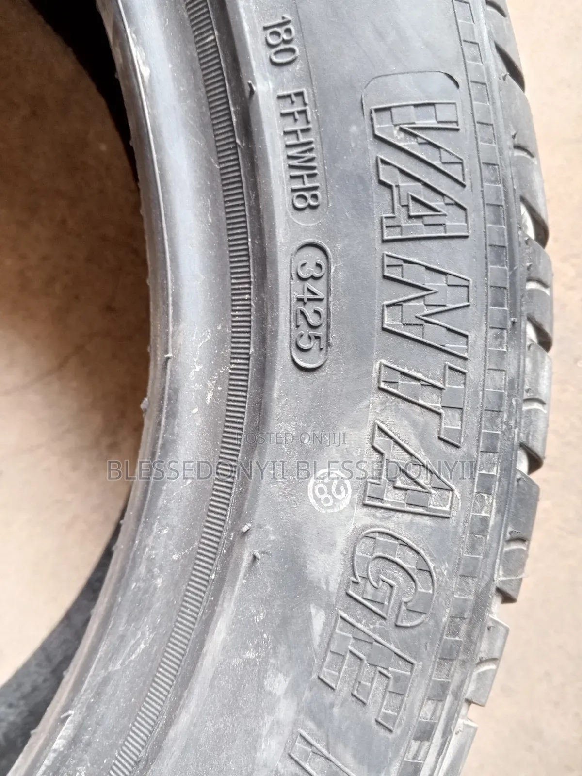 215/55 R18 Boto Tyre