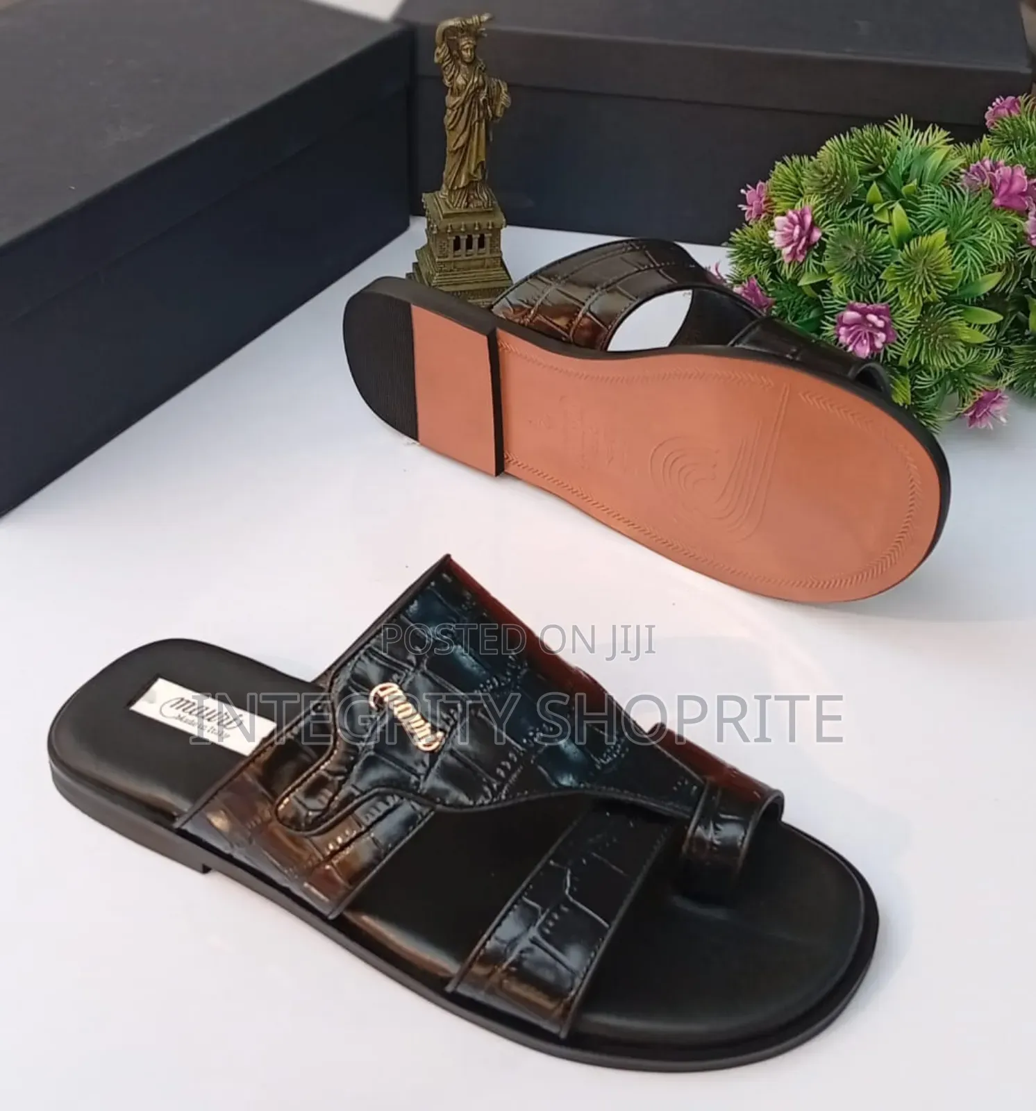 Mauri Slippers