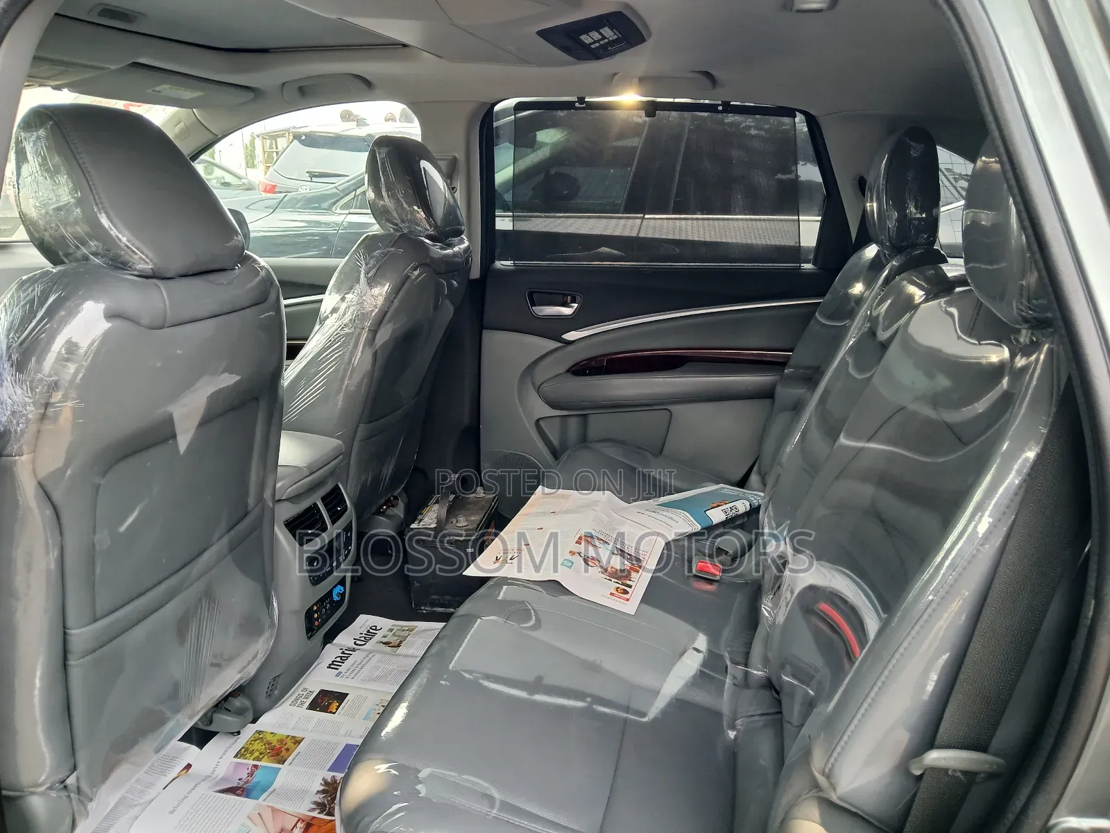Acura MDX 4dr SUV w/Advance, Entertainment Packages (3.5L 6cyl 6A) 2014