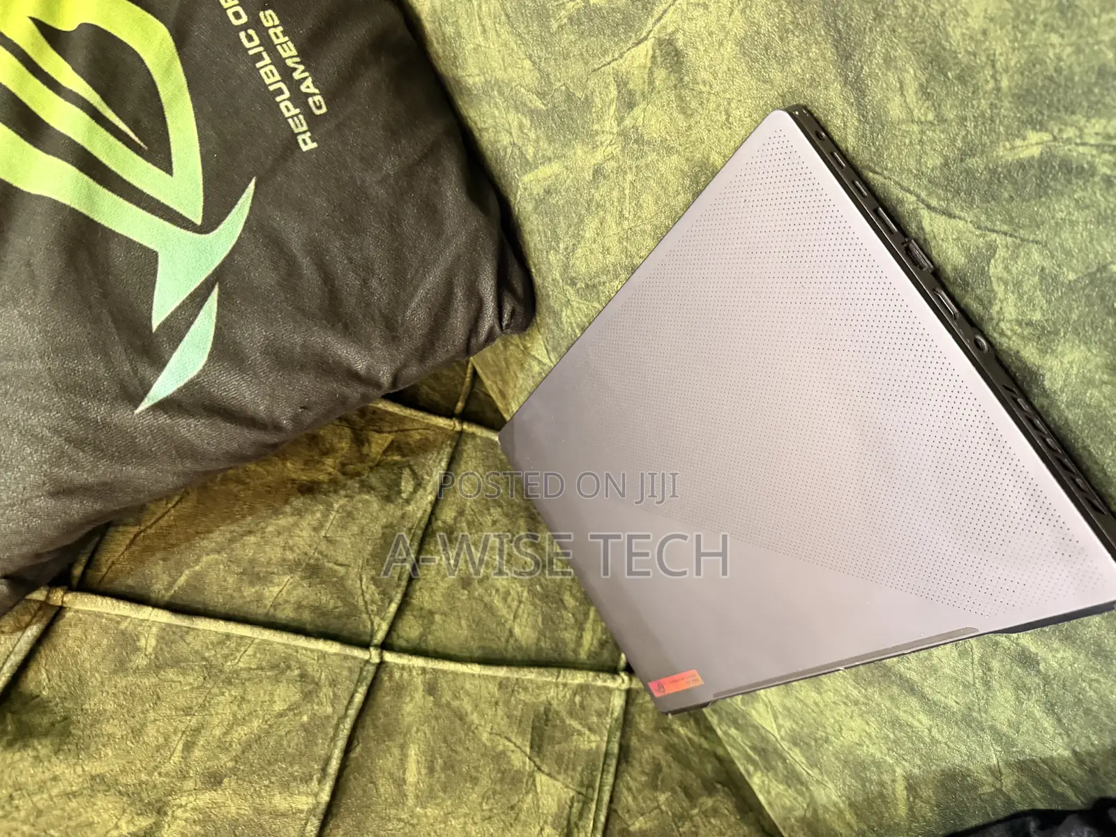 Laptop Asus ROG Zephyrus G16 16GB Intel Core i9 SSD 1T