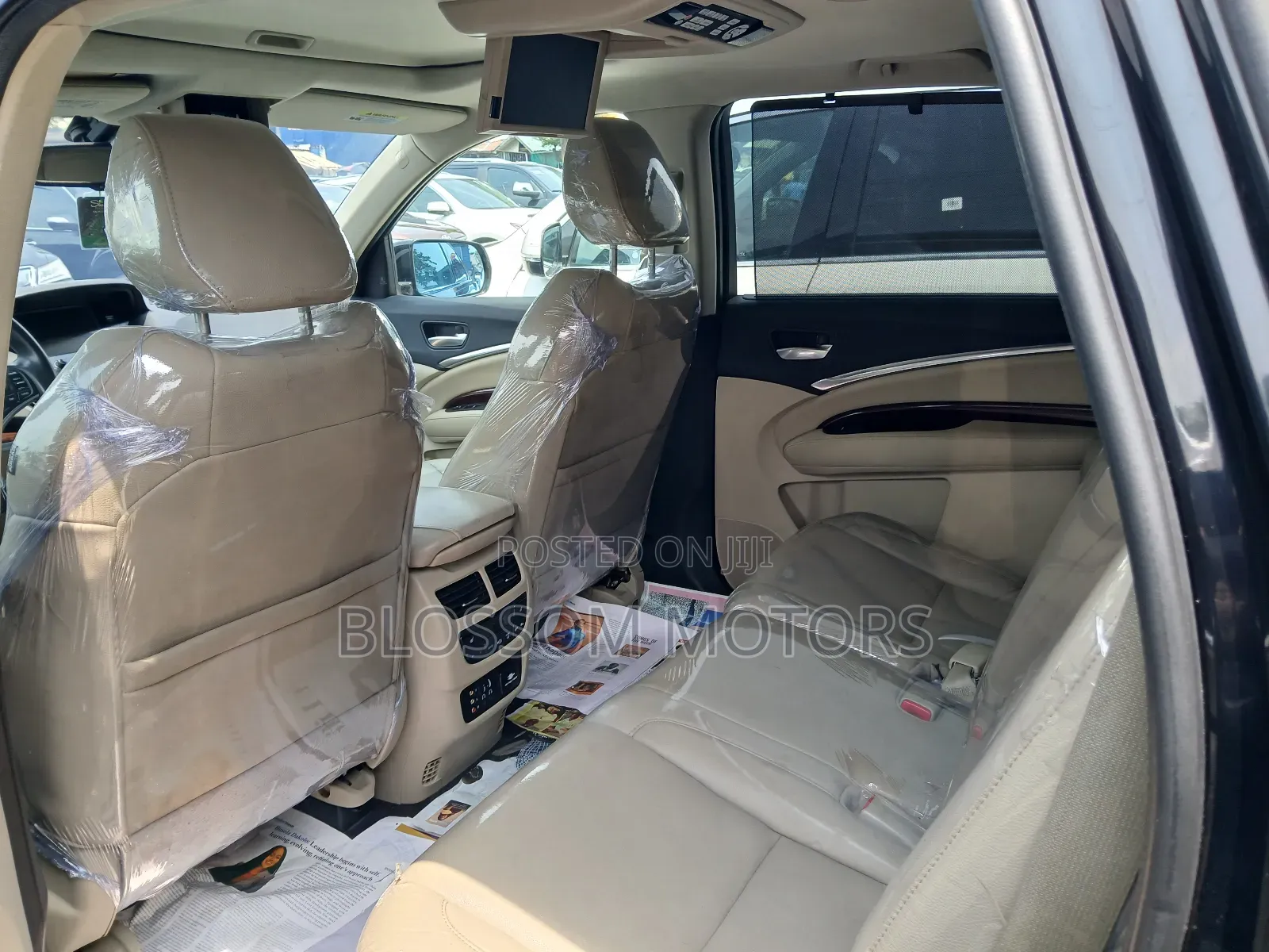 Acura MDX 4dr SUV w/Advance, Entertainment Packages (3.5L 6cyl 6A) 2014