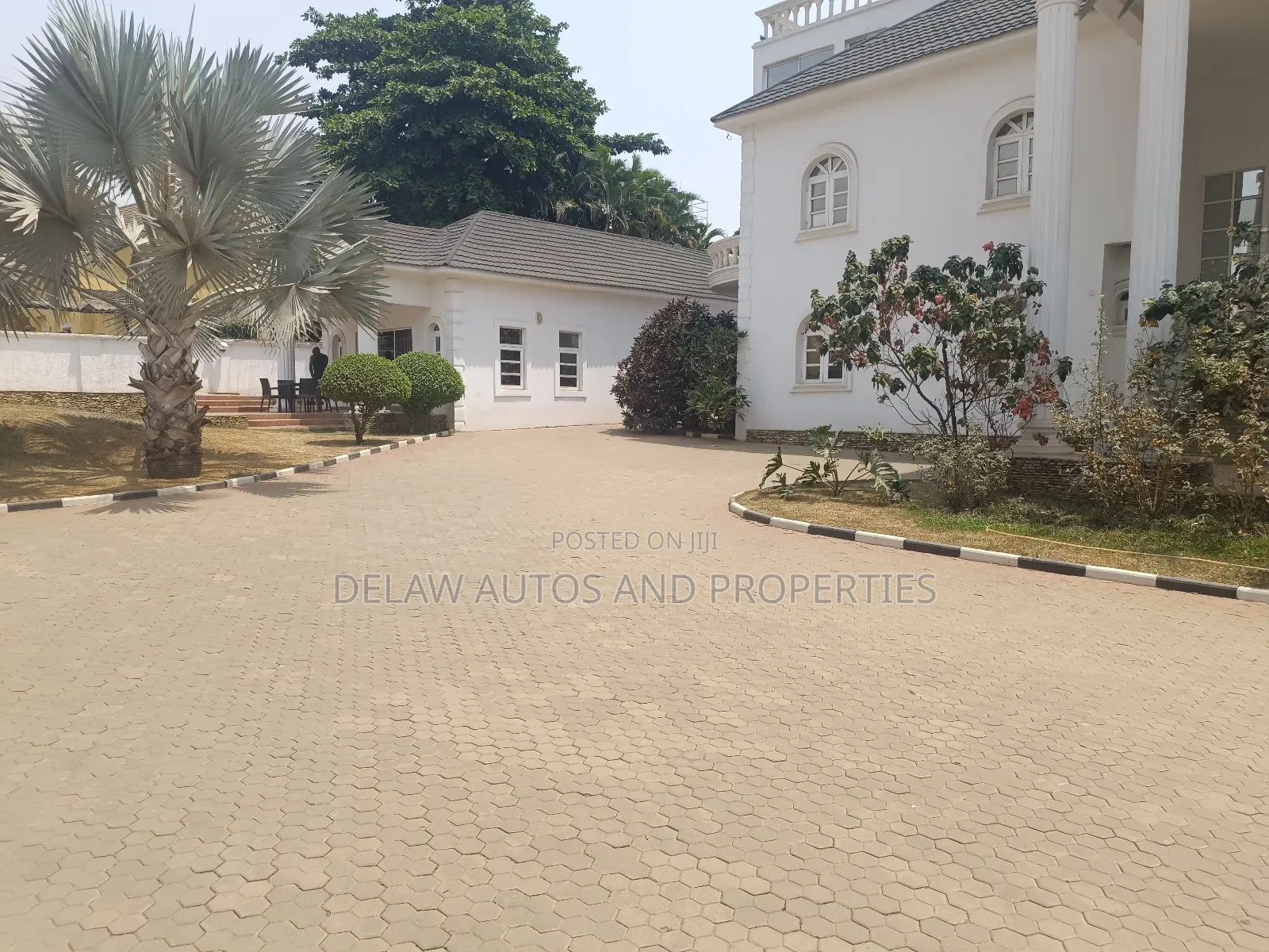 Furnished 10bdrm Mansion in Asokoro for rent