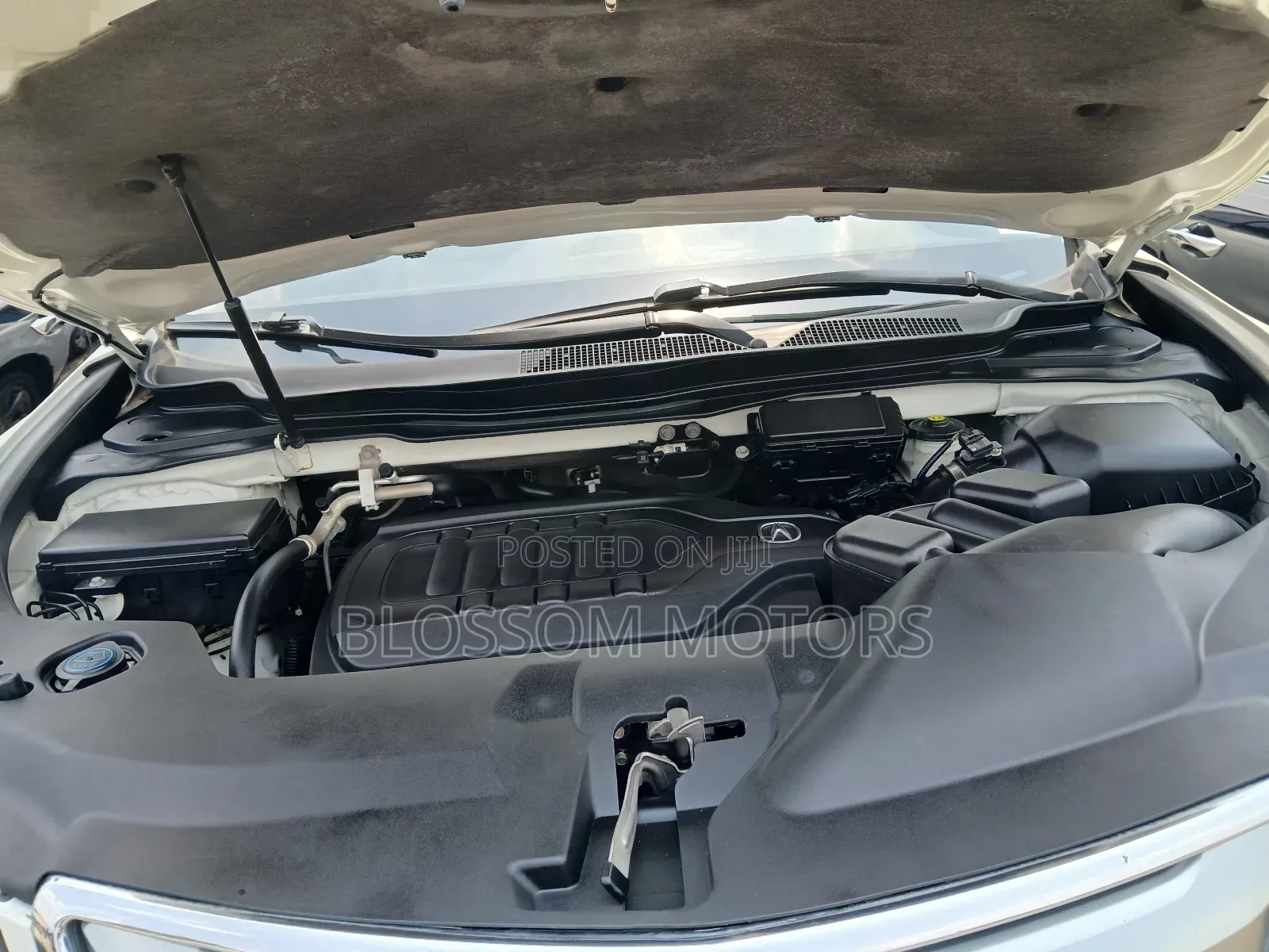 Acura MDX 4dr SUV w/Advance, Entertainment Packages (3.5L 6cyl 6A) 2014