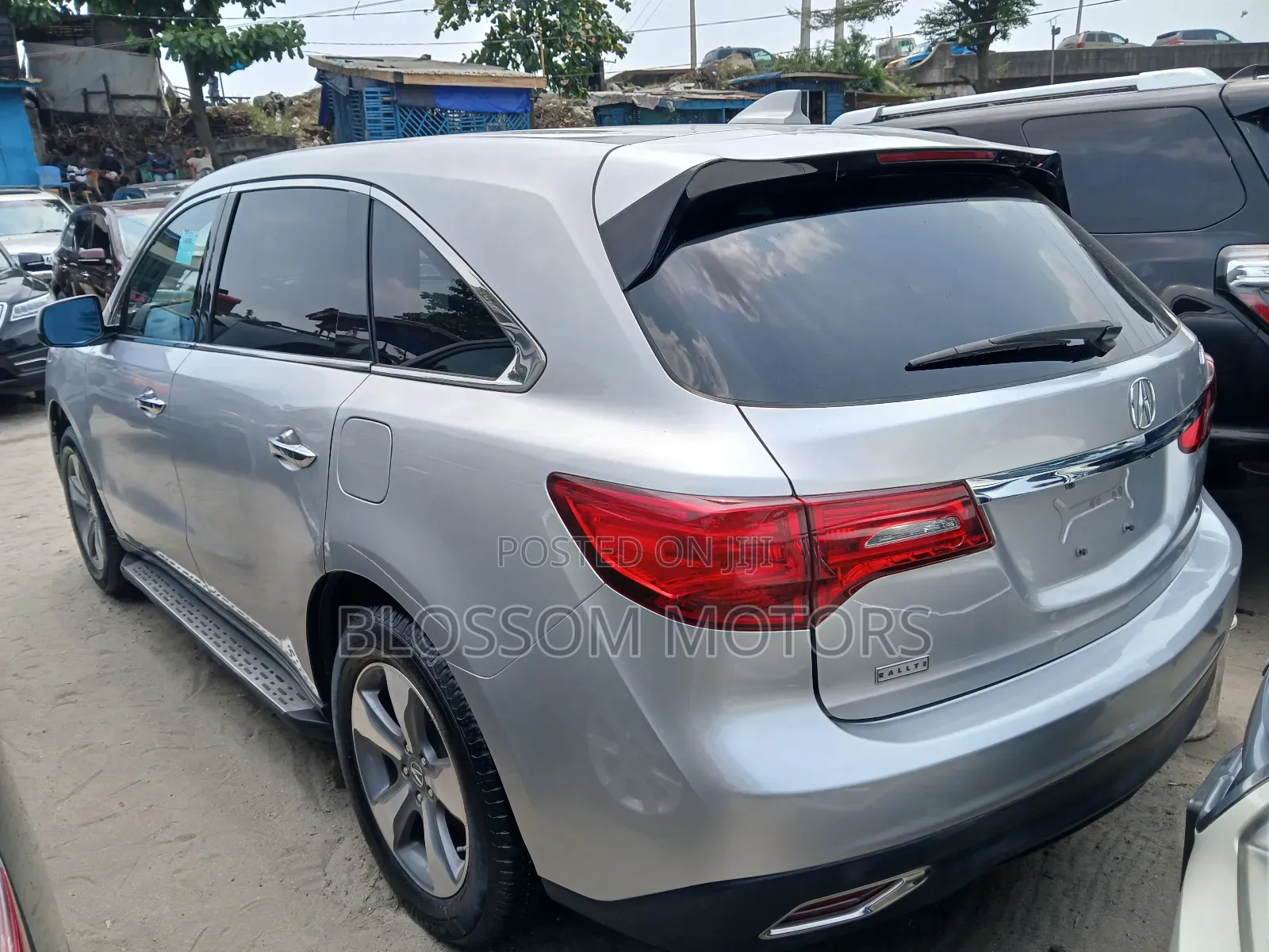 Acura MDX Advance and Entertainment Packages 4dr SUV (3.5L 6cyl 6A)