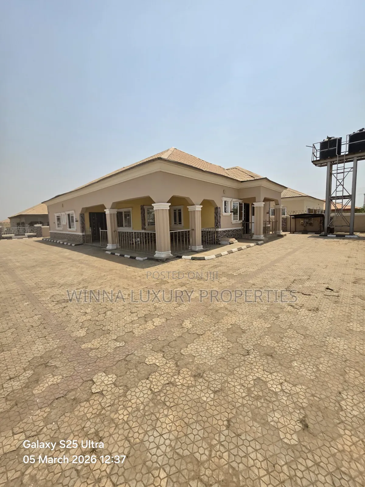 3bdrm Bungalow in Oil Spring Estate, Lugbe District for rent