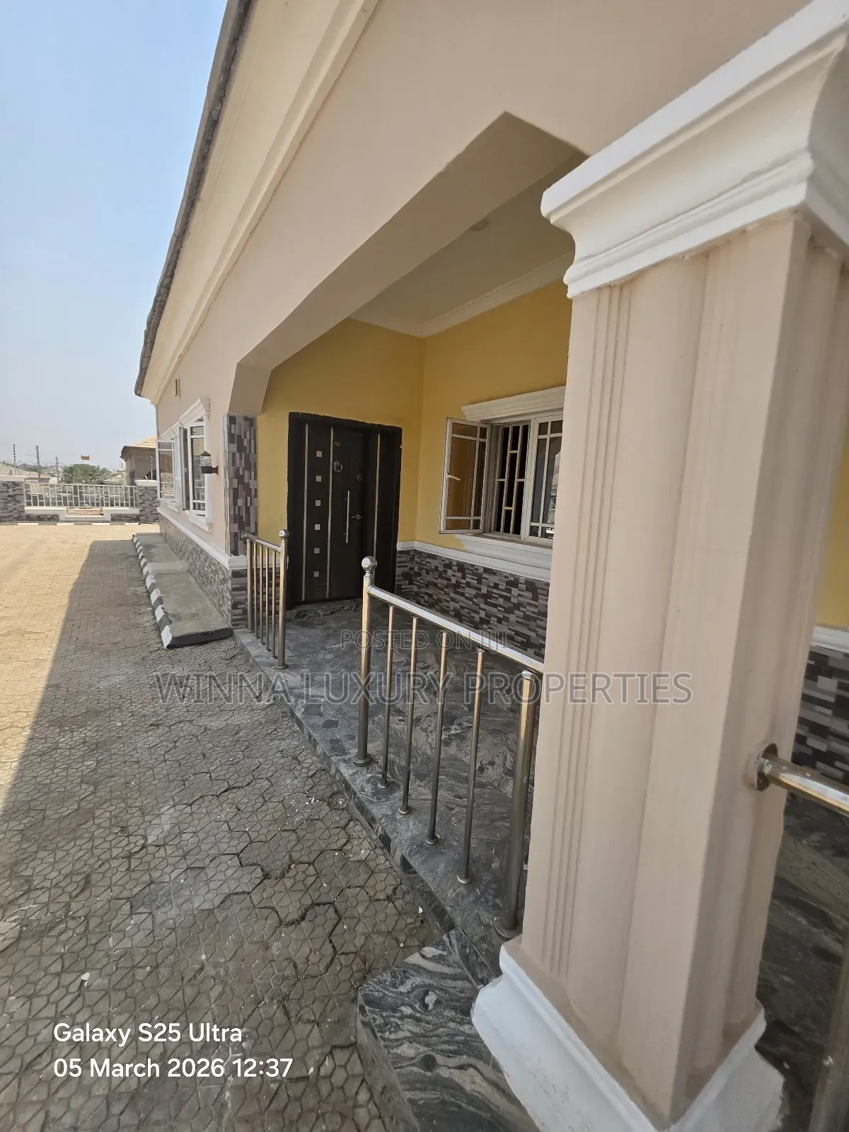 3bdrm Bungalow in Oil Spring Estate, Lugbe District for rent