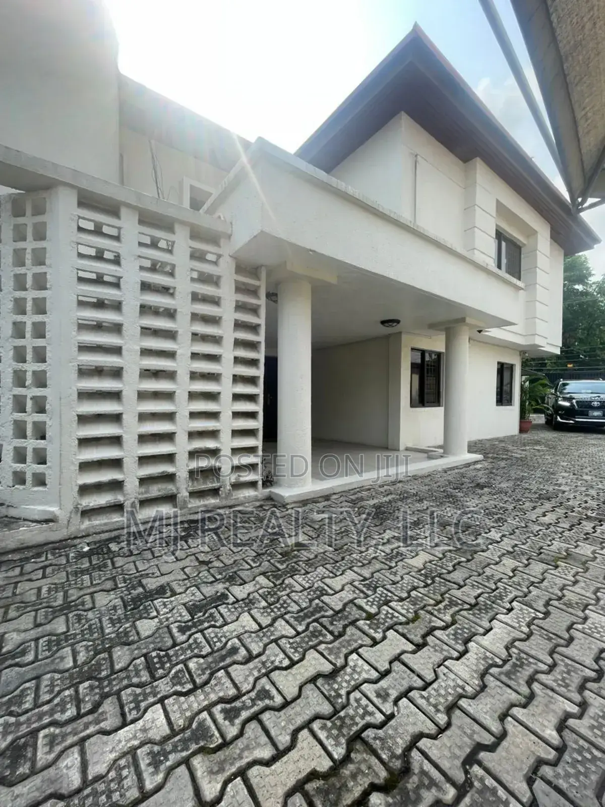 6bdrm Duplex in Parkview Estate for rent