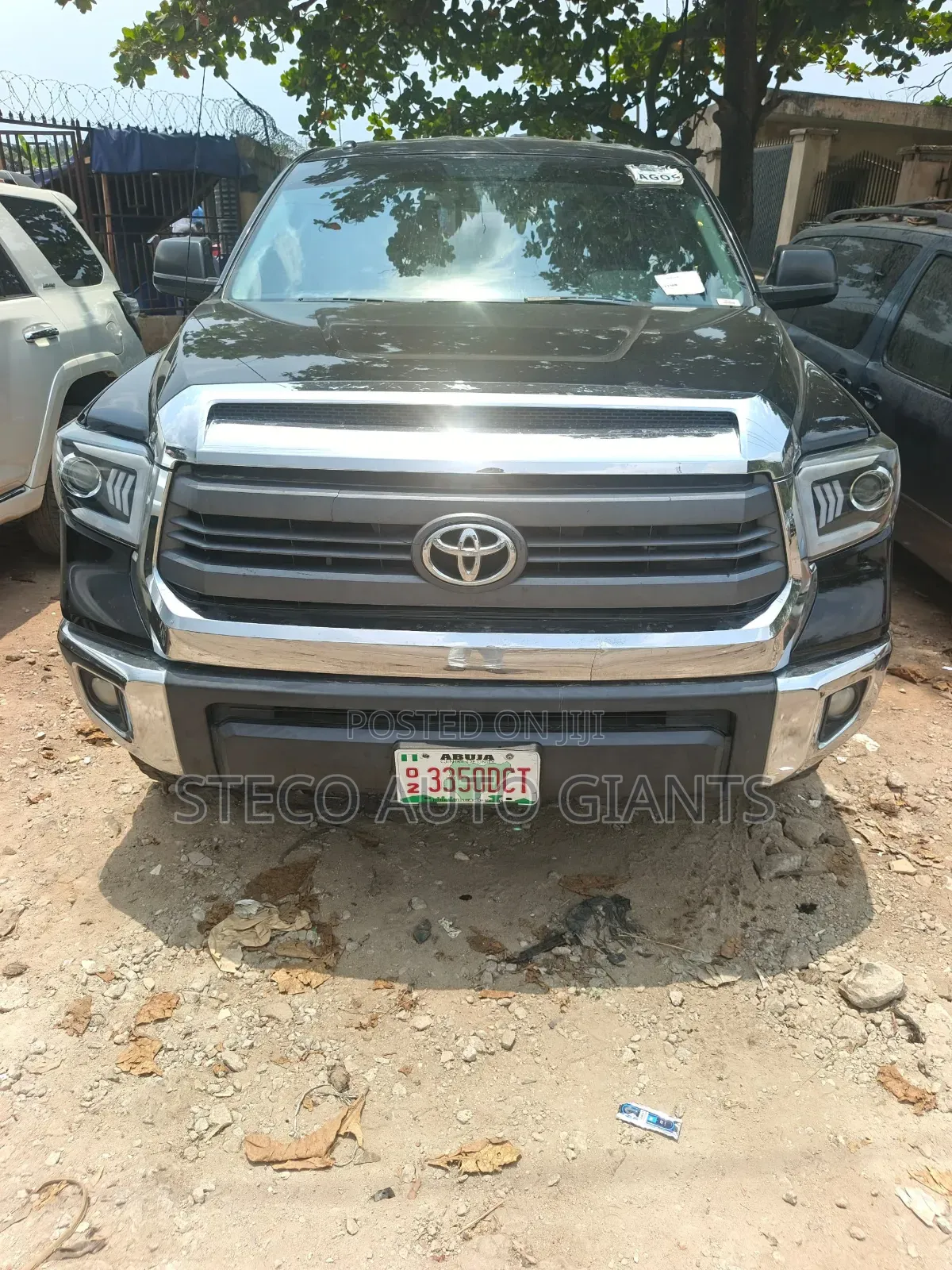 Toyota Tundra 2015 Black