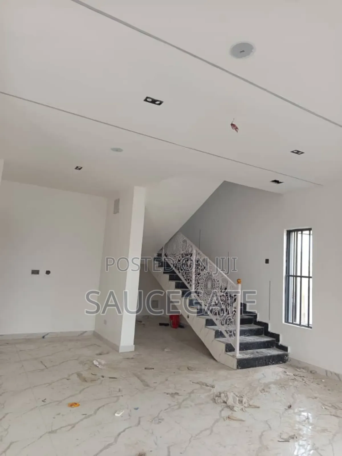 5bdrm Duplex in Lilly Estate, Apple Junction for sale