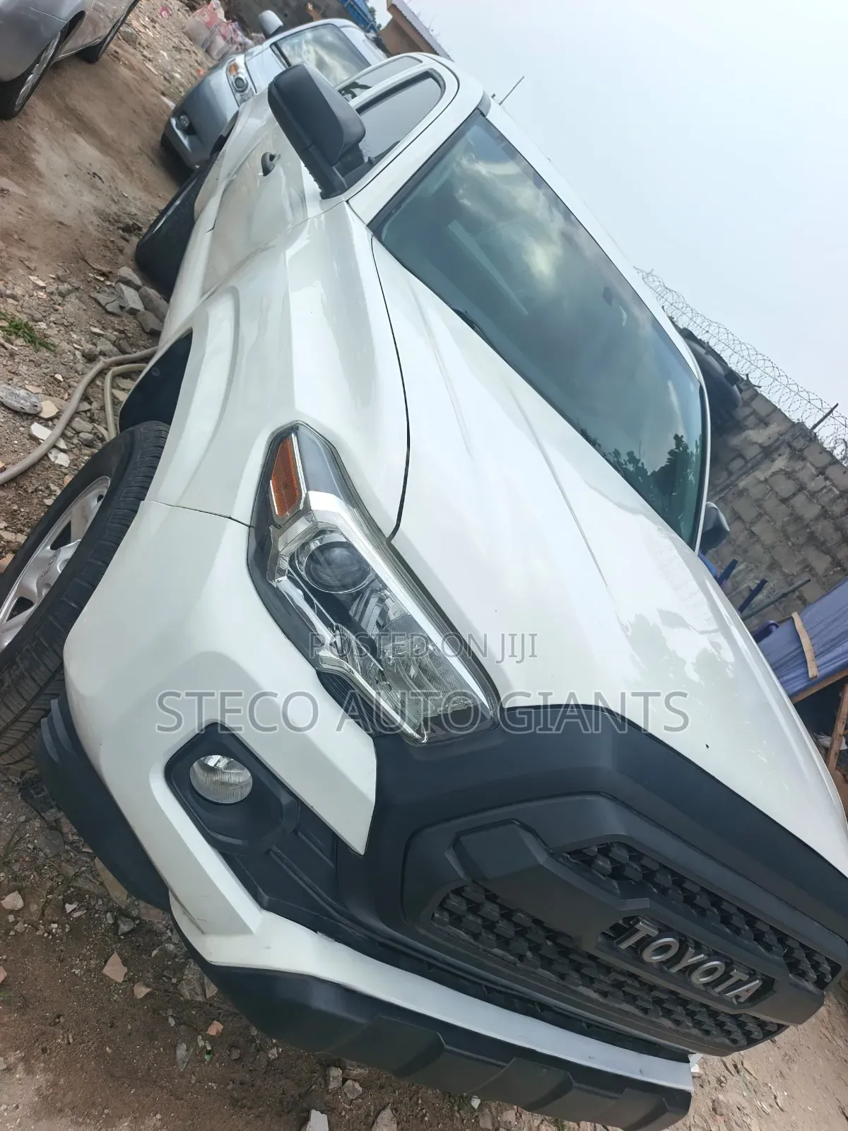 Toyota Tacoma 2017 White