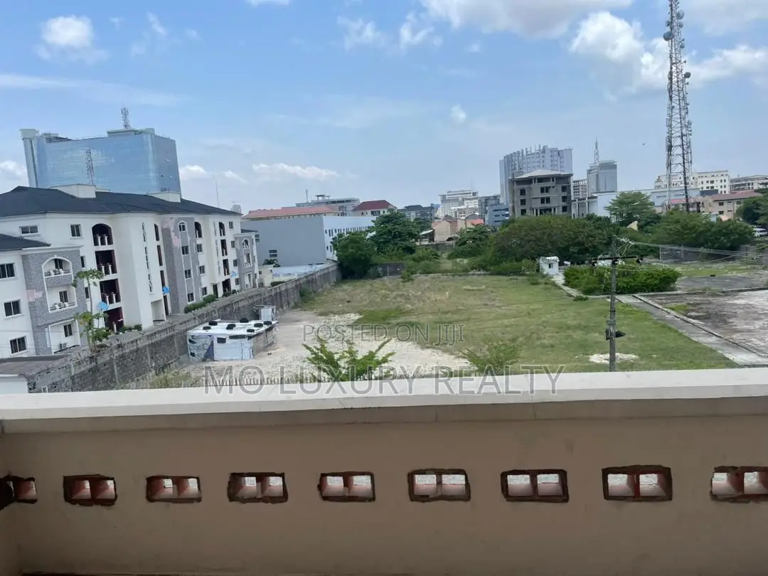 2bdrm Apartment in Victoria Island Extension for rent