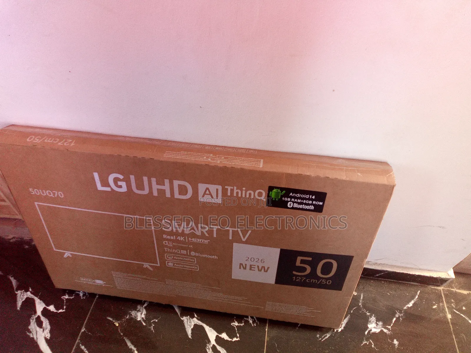 50 Inches Merchant Durable Show Max