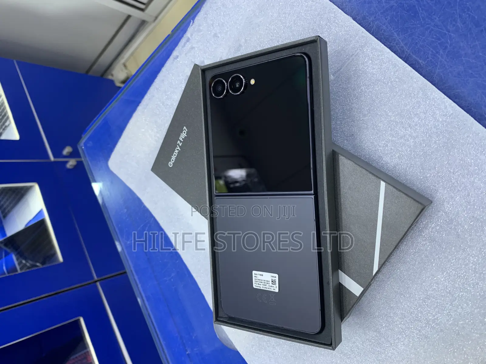 Samsung Galaxy Z Flip7 256 GB Black
