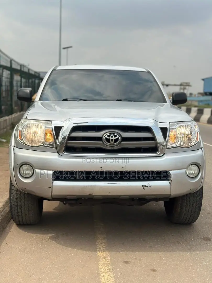 Toyota Tacoma Double Cab V6 2010 Silver