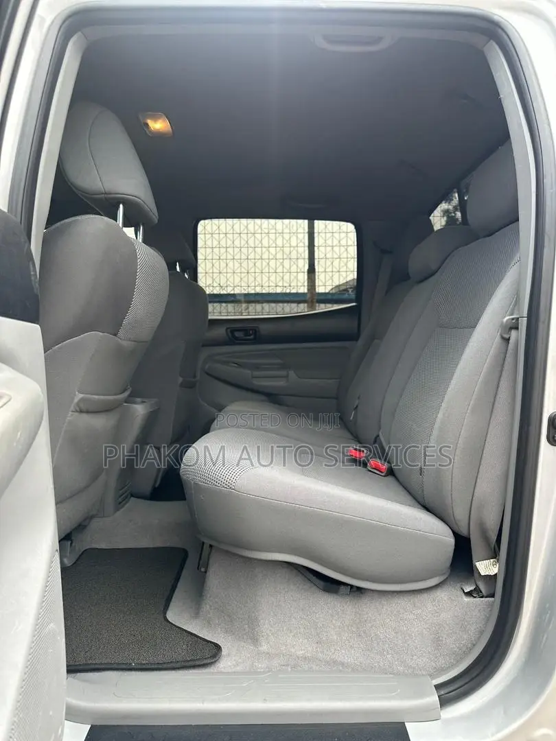 Toyota Tacoma Double Cab V6 2010 Silver
