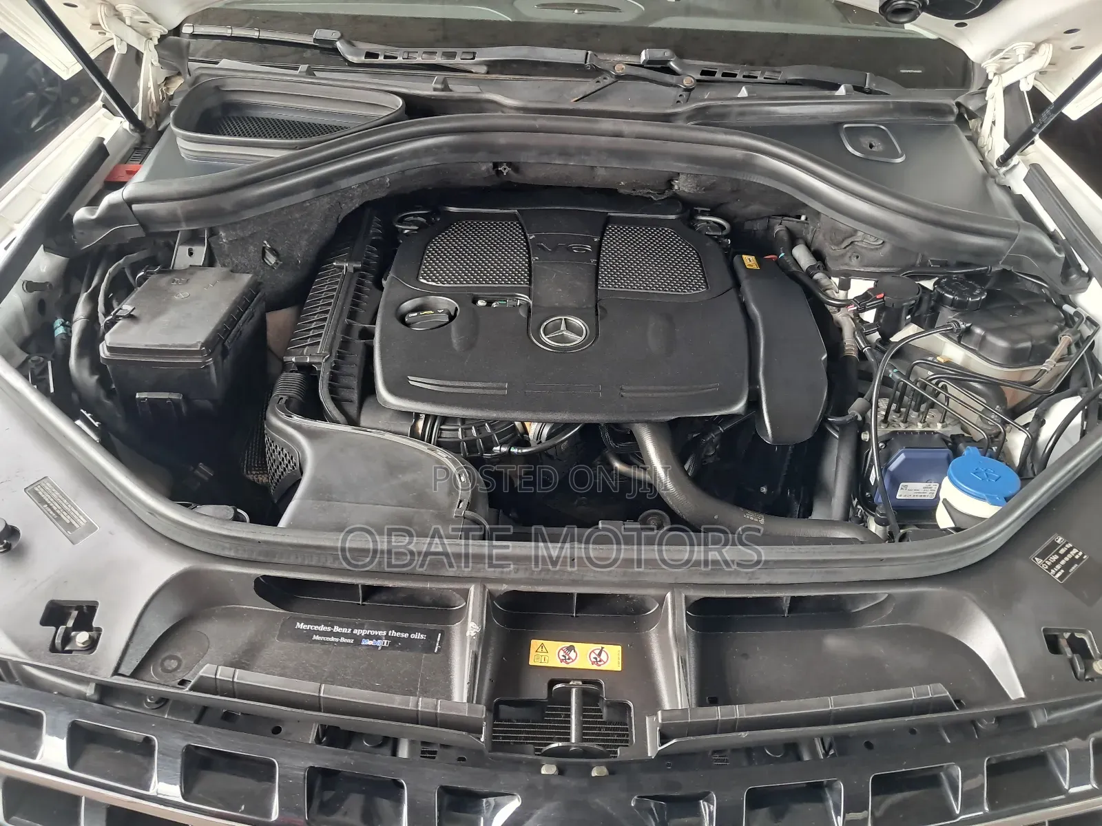 Mercedes-Benz M Class ML350 4dr SUV (3.5L 6cyl 7A) 2015 White