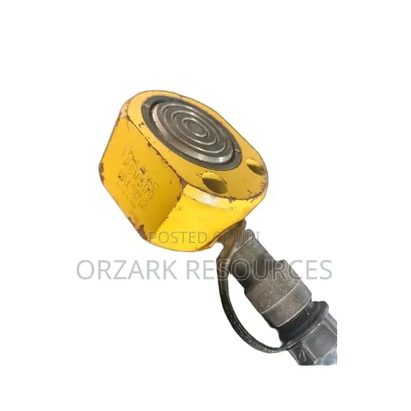 Enerpac RSM-300 Low Height Hydraulic Cylinder - 30 Ton