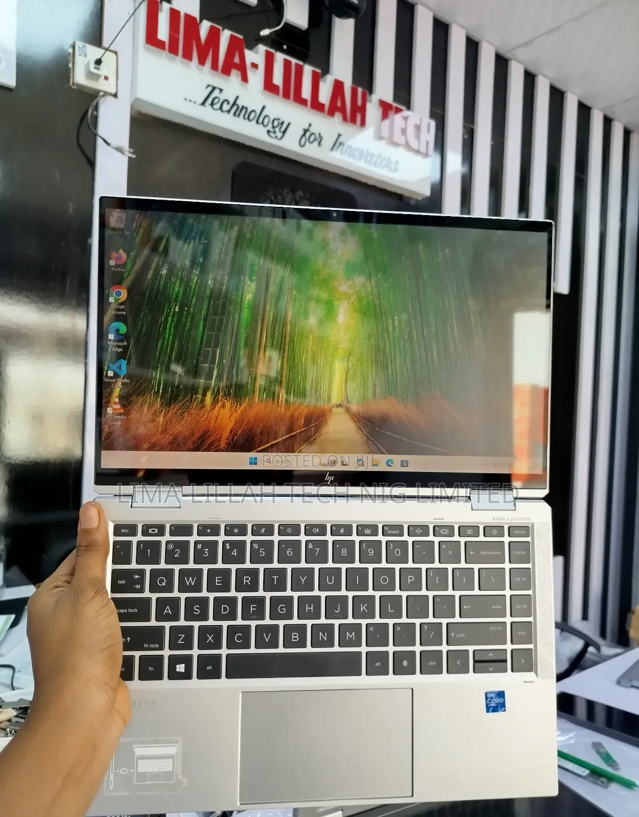 Laptop HP EliteBook 1040 G8 16GB Intel Core i7 SSD 512GB