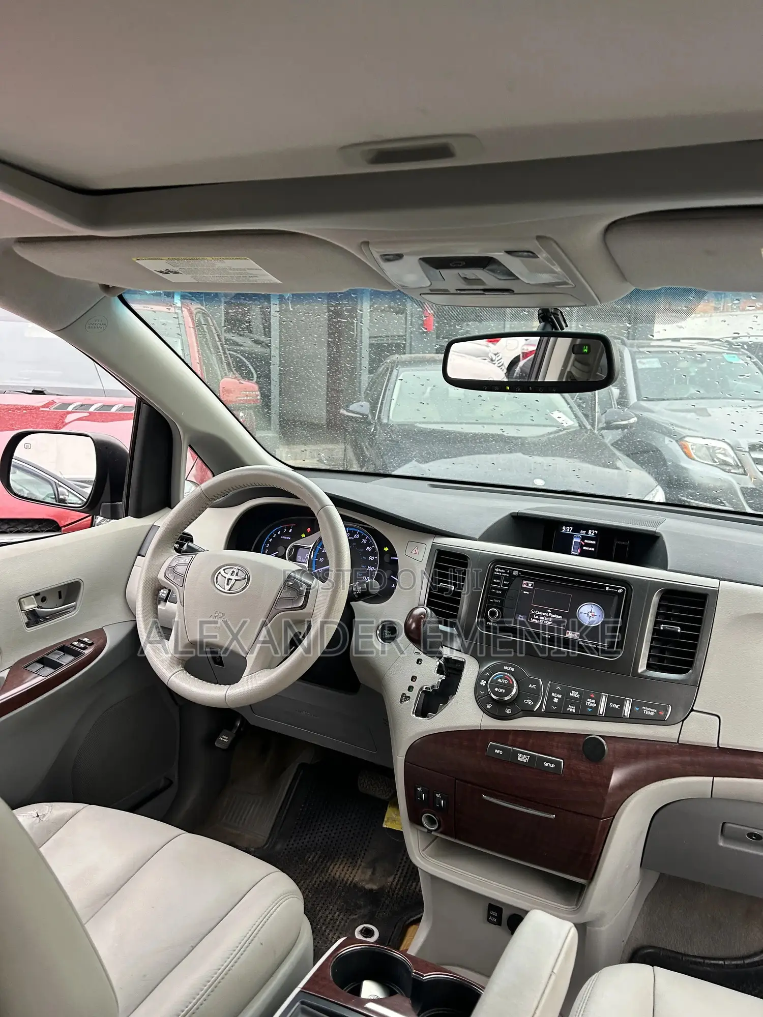 Toyota Sienna 2014 Gray