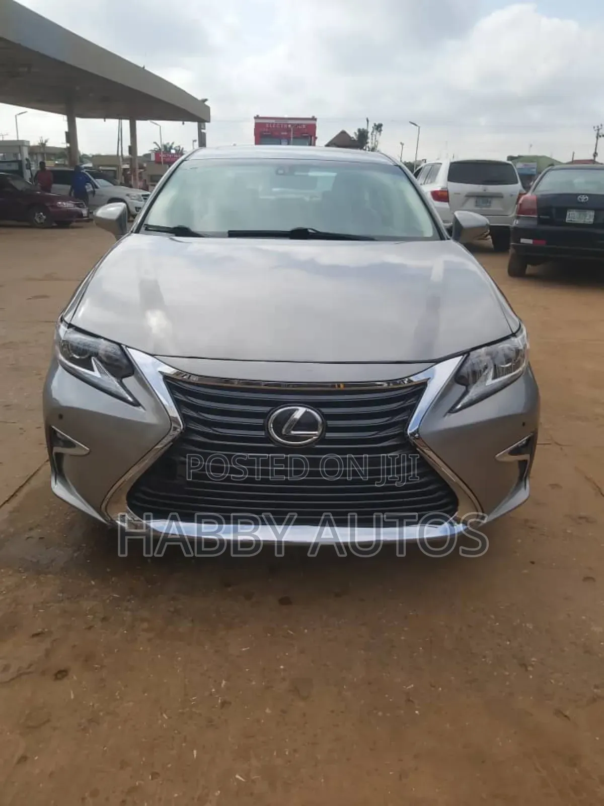 Lexus ES 350 FWD 2016 Gold
