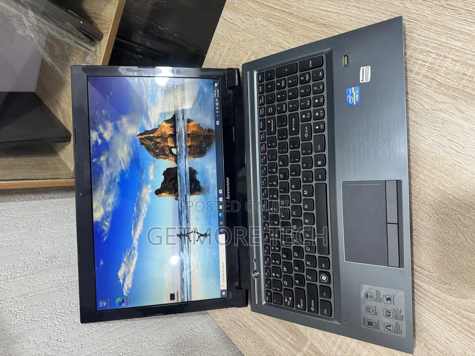 Laptop Lenovo IdeaPad V570 6GB Intel Core i5 HDD 320GB