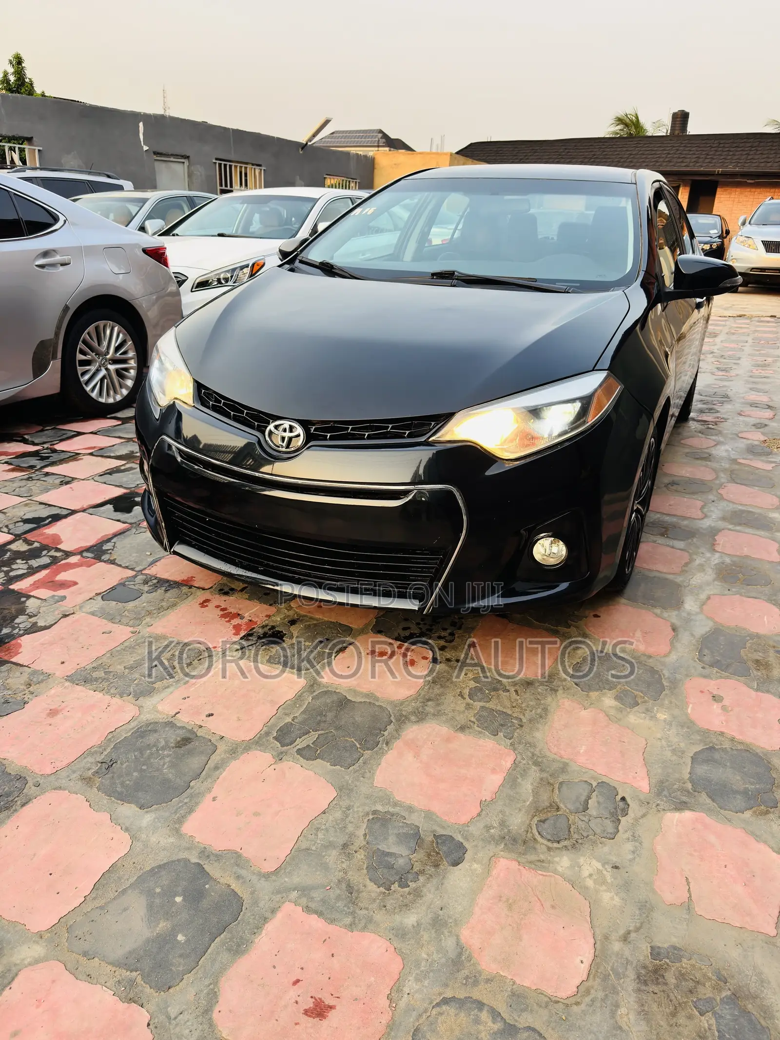 Toyota Corolla S 4dr Sedan (1.8L 4cyl CVT) 2015 Black