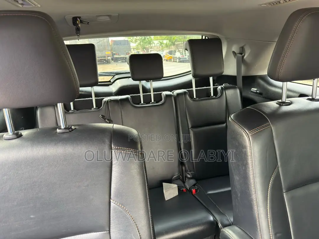 Toyota Highlander XLE V6 4x4 (3.5L 6cyl 6A) 2016 Gray