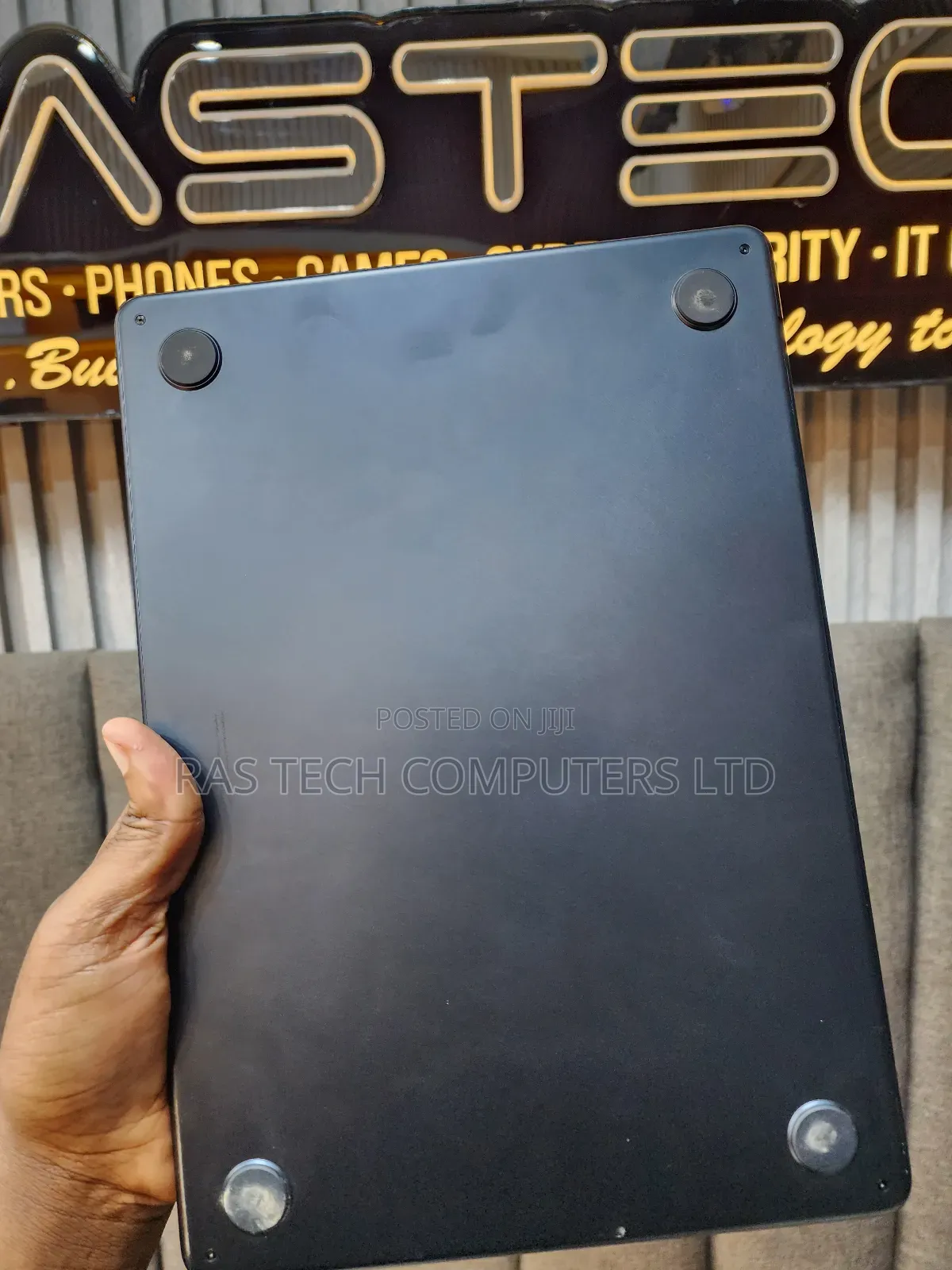 Laptop Apple MacBook Air 2022 M2 8GB Apple M2 SSD 256GB