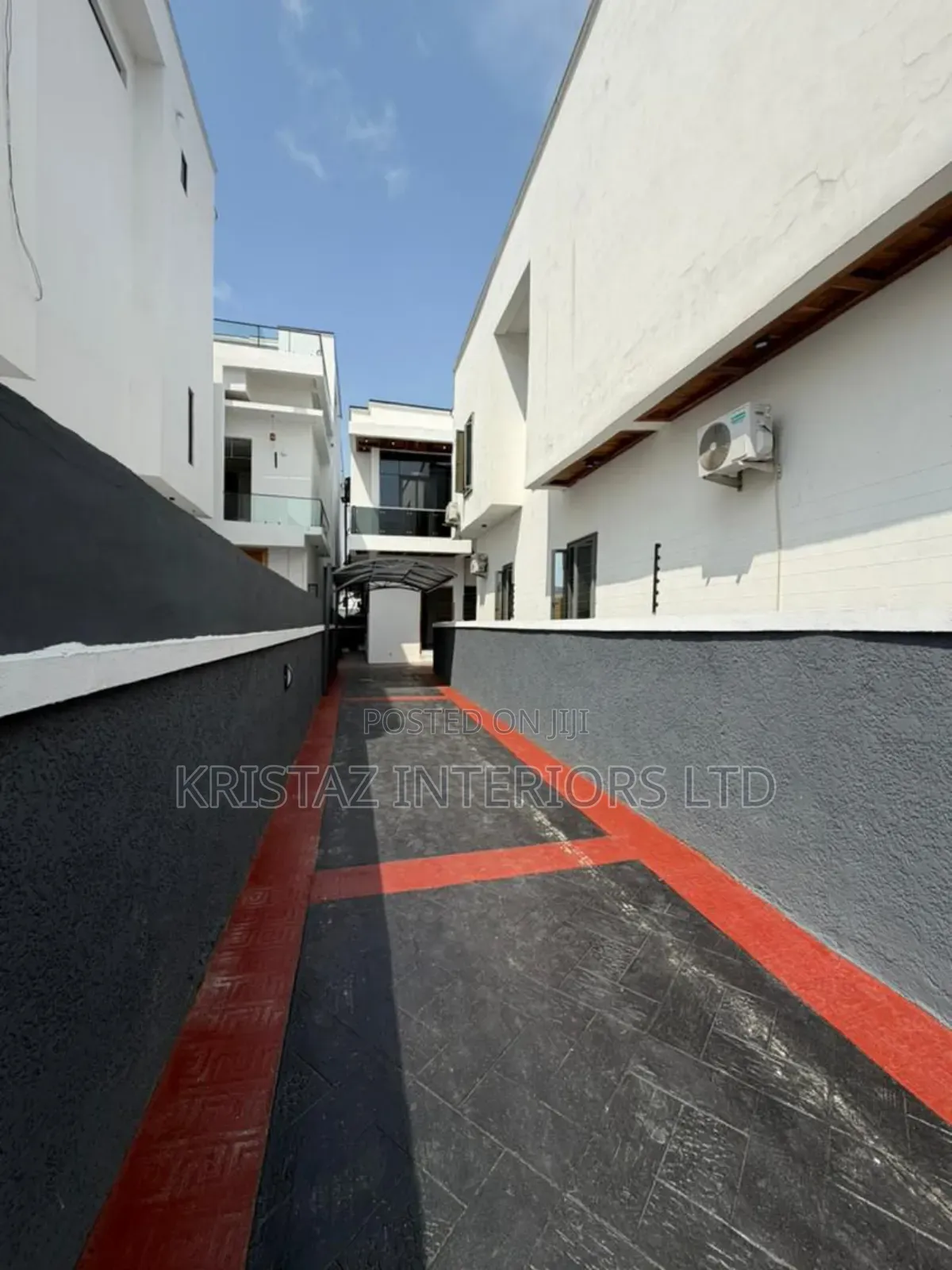 4bdrm Duplex in Lekki Phase 2 for sale