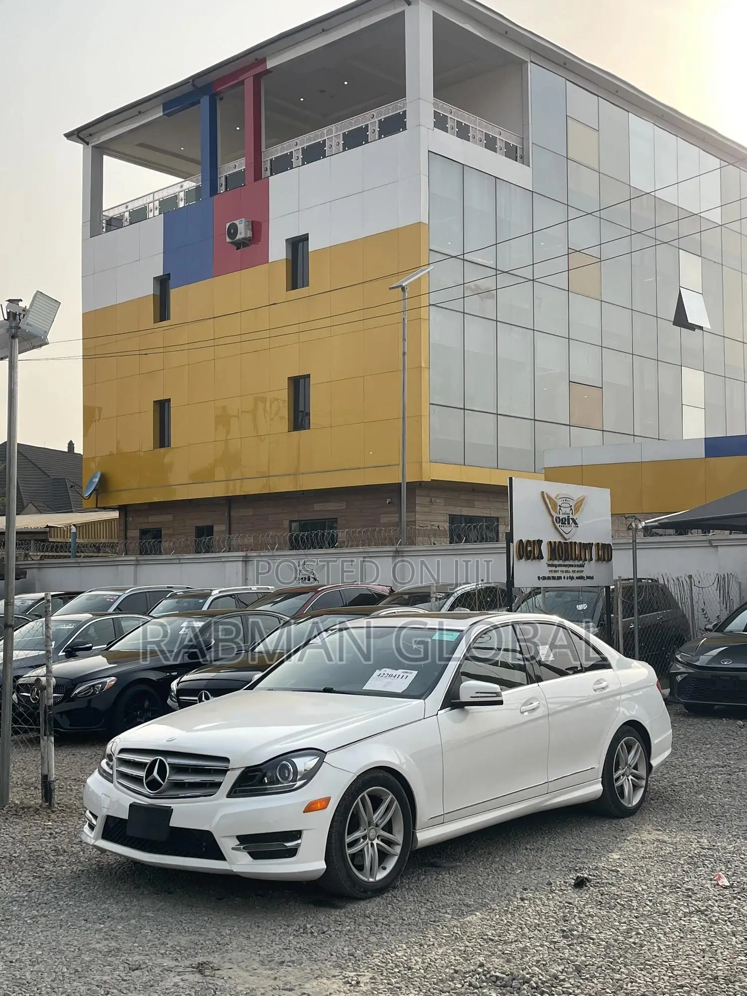 Mercedes-Benz C300 Sport 4Matic Sedan AWD (3.5L 6cyl 7A) 2014 White