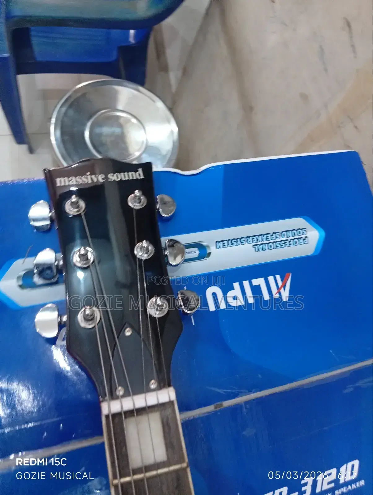 Massive Sound Semi- Hollow Body Electric Lead Guitar
