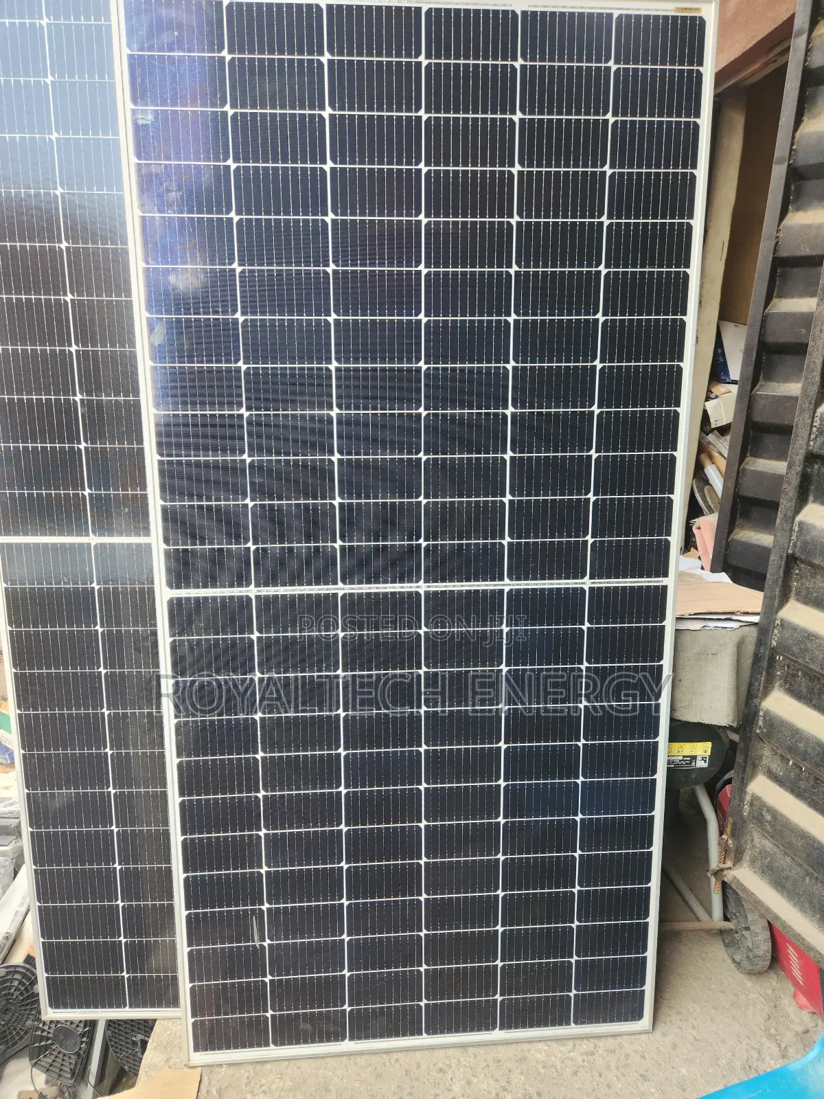 650watts Jinko Bi-Fecial 144cell Panels