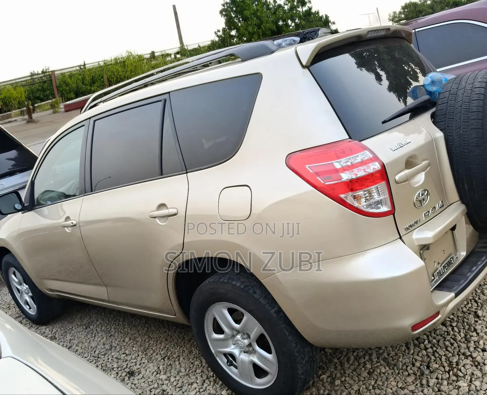Toyota RAV4 2.5 2010 Gold